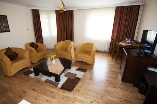 EĞLENCE VE DİNLENME ALANLARI